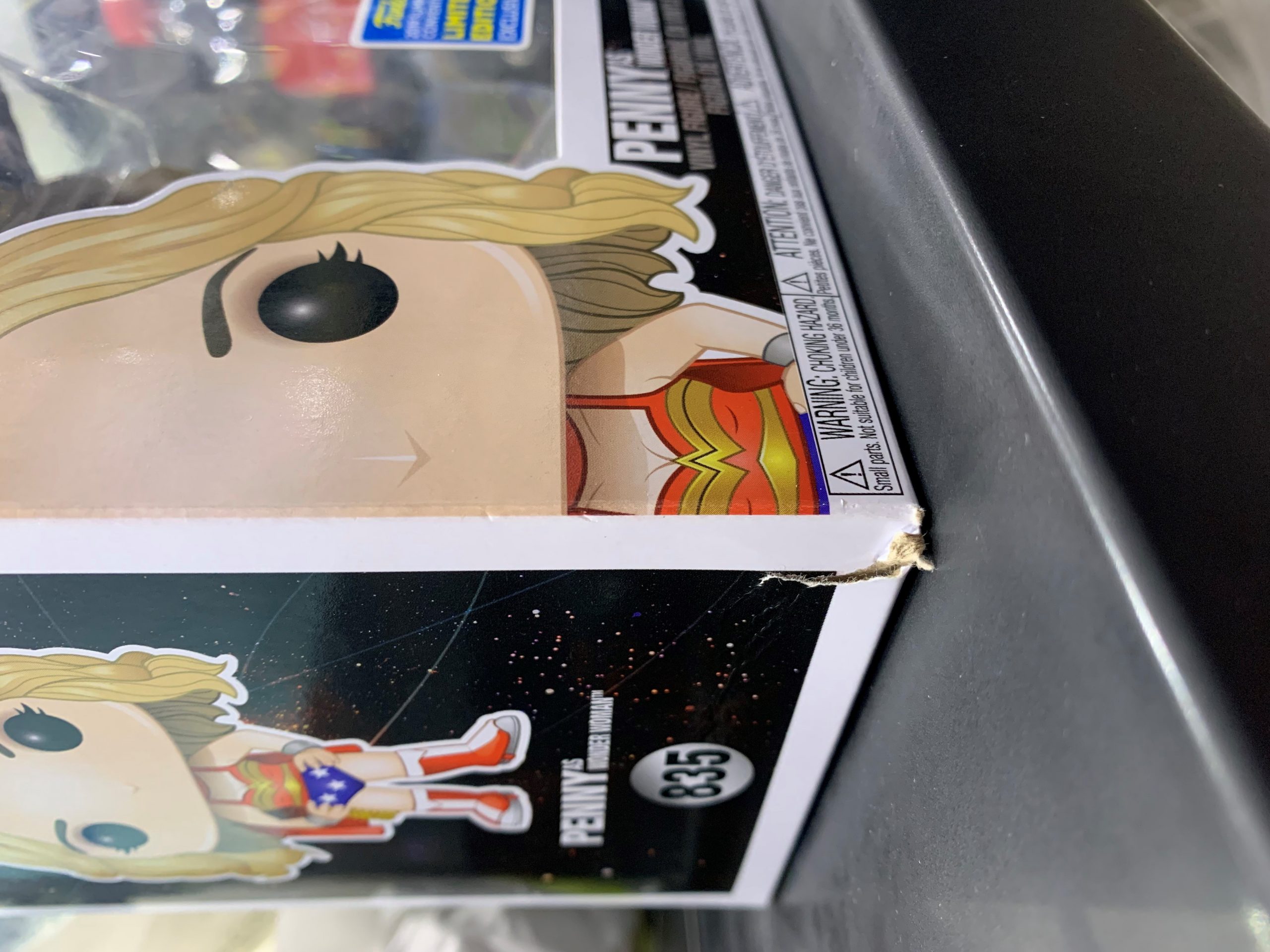 The Big Bang Theory - Penny as Wonderwoman #835 ( Damaged Box ) - Image 2